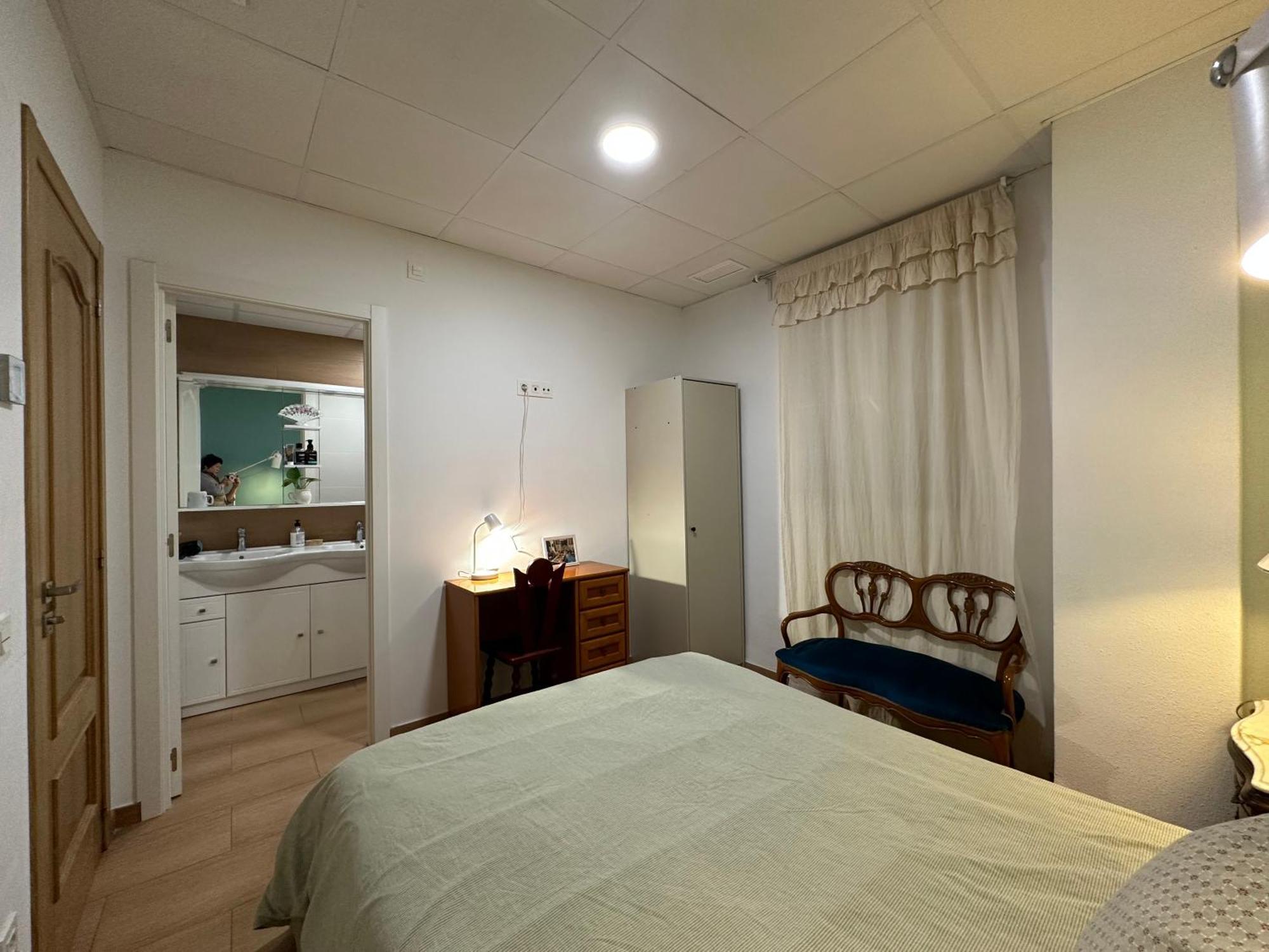 Mirador 1 Del Mercado Central - Habitacion Con Bano Privado En El Centro De La Ciudad Vella Valencia Bagian luar foto