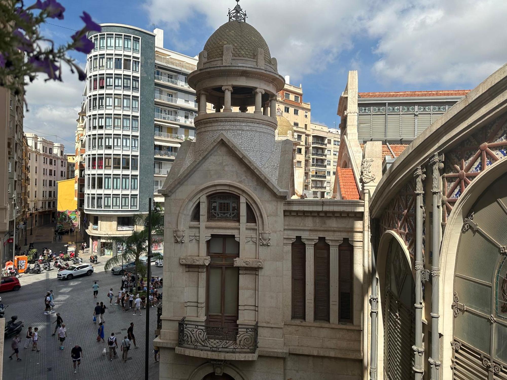 Mirador 1 Del Mercado Central - Habitacion Con Bano Privado En El Centro De La Ciudad Vella Valencia Bagian luar foto