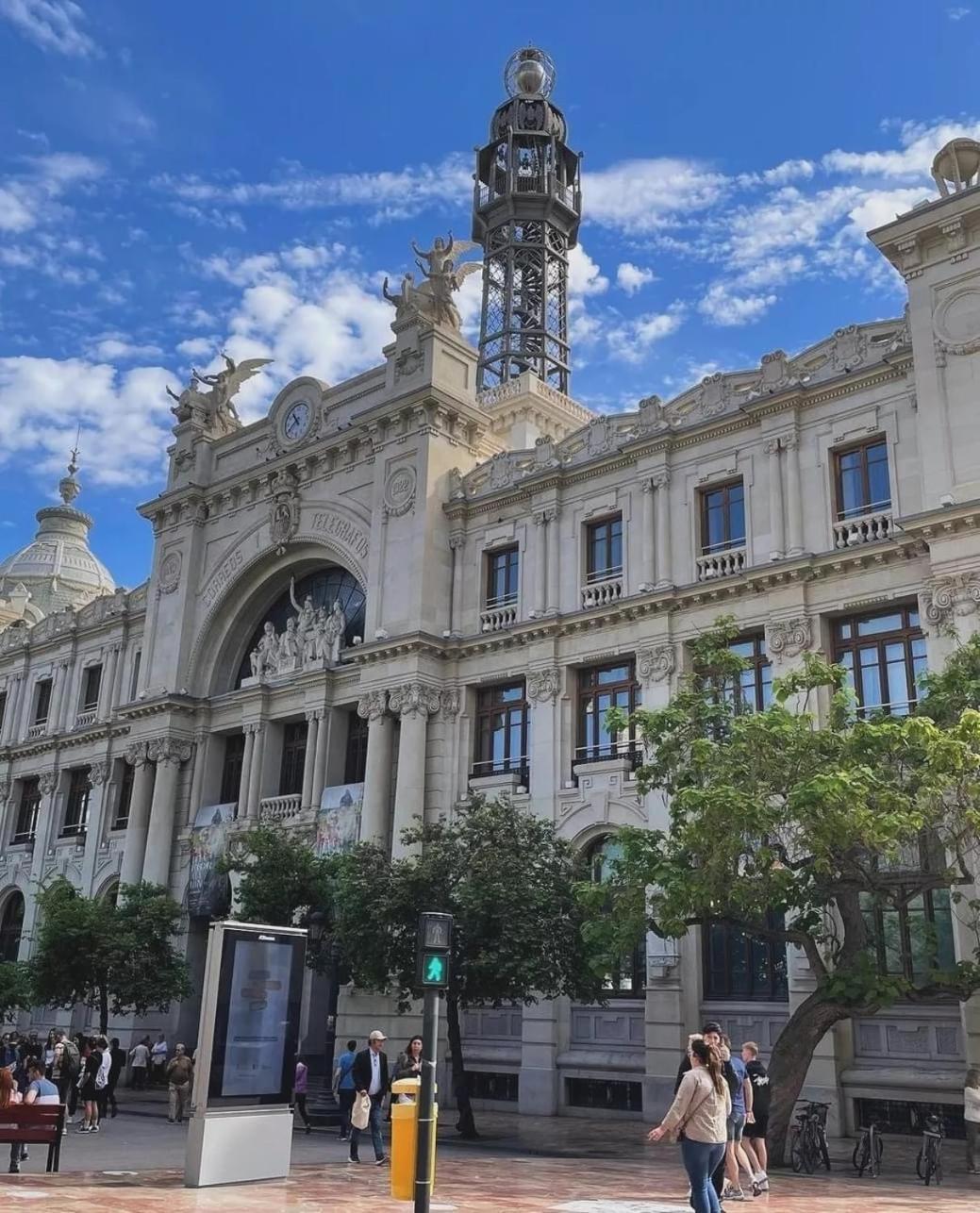 Mirador 1 Del Mercado Central - Habitacion Con Bano Privado En El Centro De La Ciudad Vella Valencia Bagian luar foto