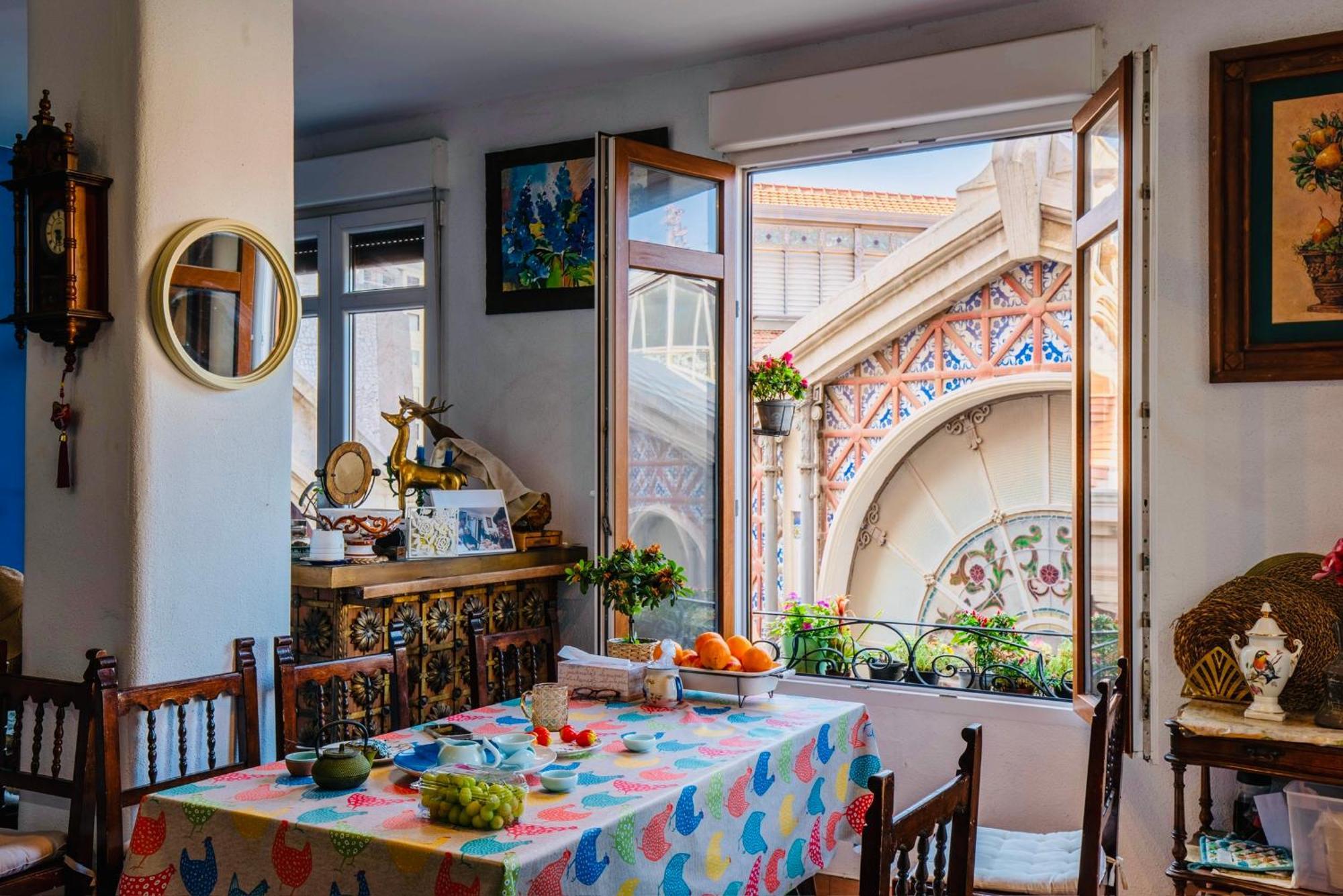 Mirador 1 Del Mercado Central - Habitacion Con Bano Privado En El Centro De La Ciudad Vella Valencia Bagian luar foto